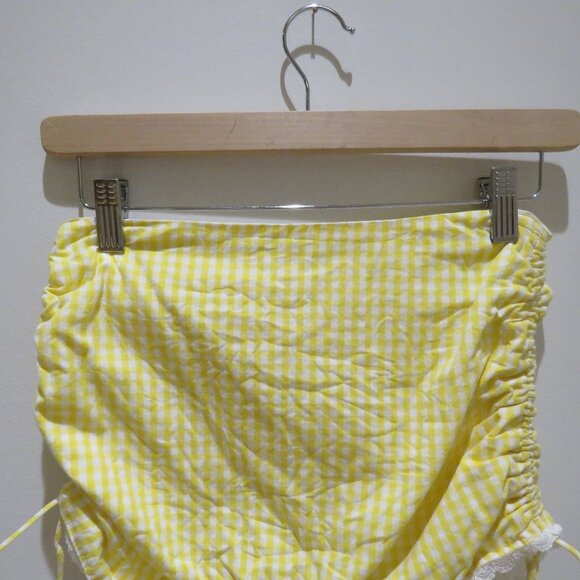 GUIZIO Gingham Ruched Side Tie Mini Skirt in Limincello Yellow Coquette Cottage - Picture 4 of 15